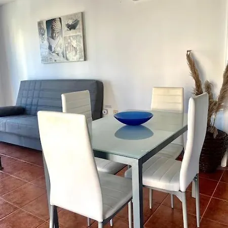 Historic Charm With Terrace And Sea Views Apartamento *